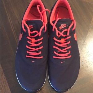 Nike Youth 6.5 Air Max Thea